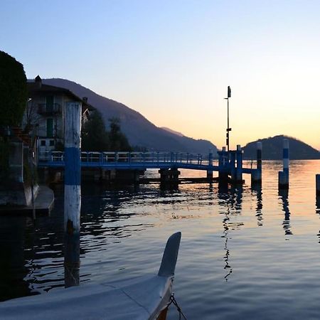 Iseolakerental - Casa Rododendro スルツァーノ エクステリア 写真